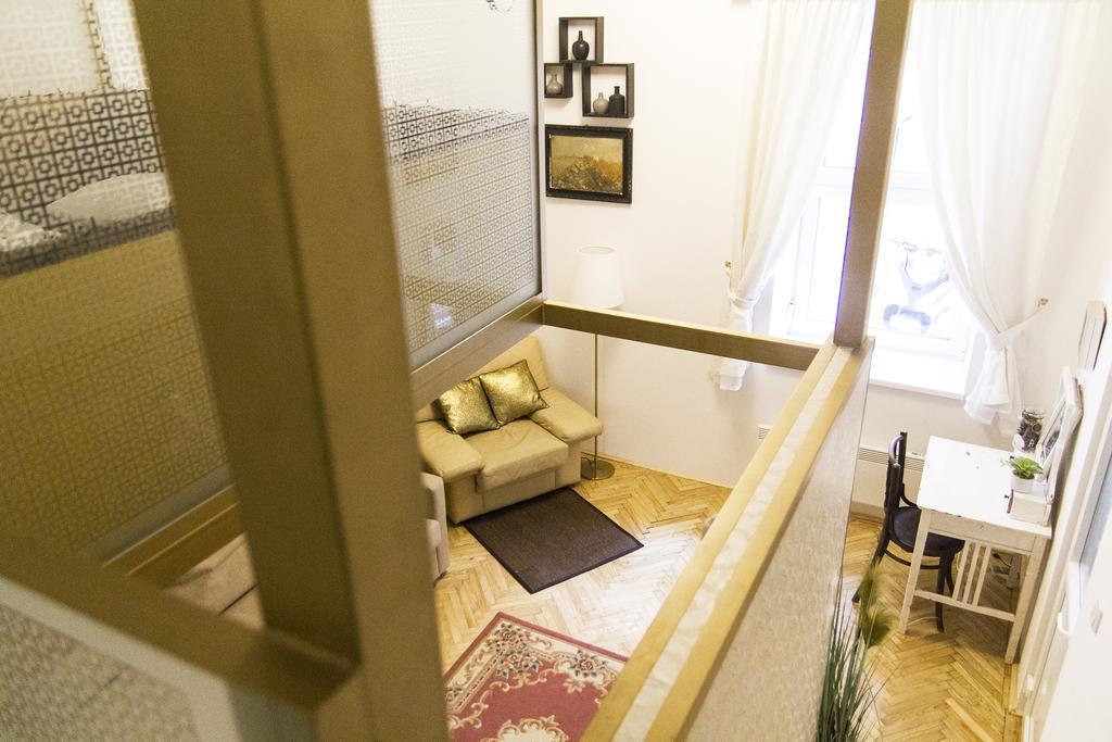 Ava'S Champagne Studio City Center-Andrash Street King Street Budapesta Exterior foto